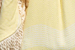 Diamond Pattern "Roundie" Blanket in a matching Beach Bag